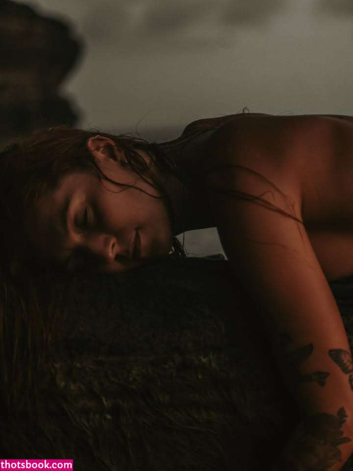 Lucyslounge Photo #16