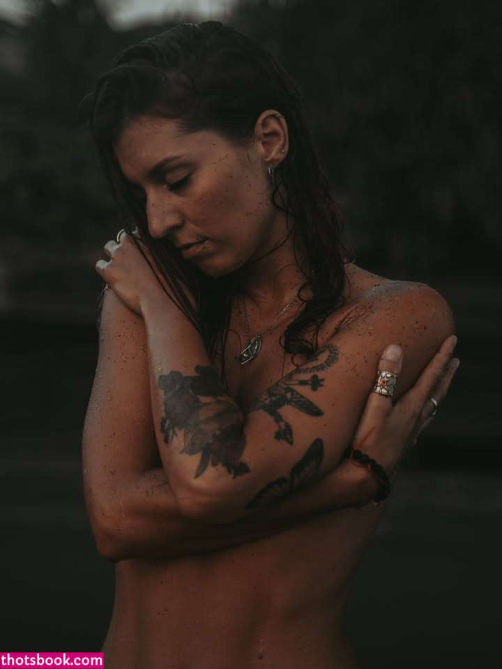 Lucyslounge Photo #18