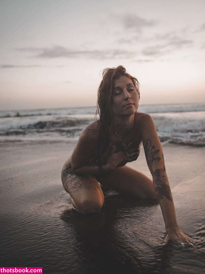 Lucyslounge Photo #20