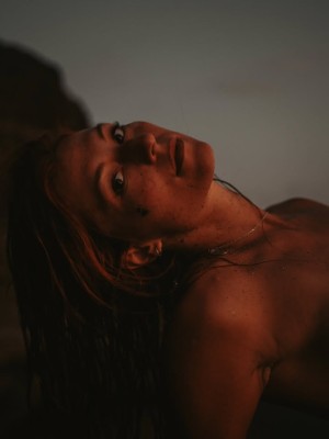 Lucyslounge Photo #17