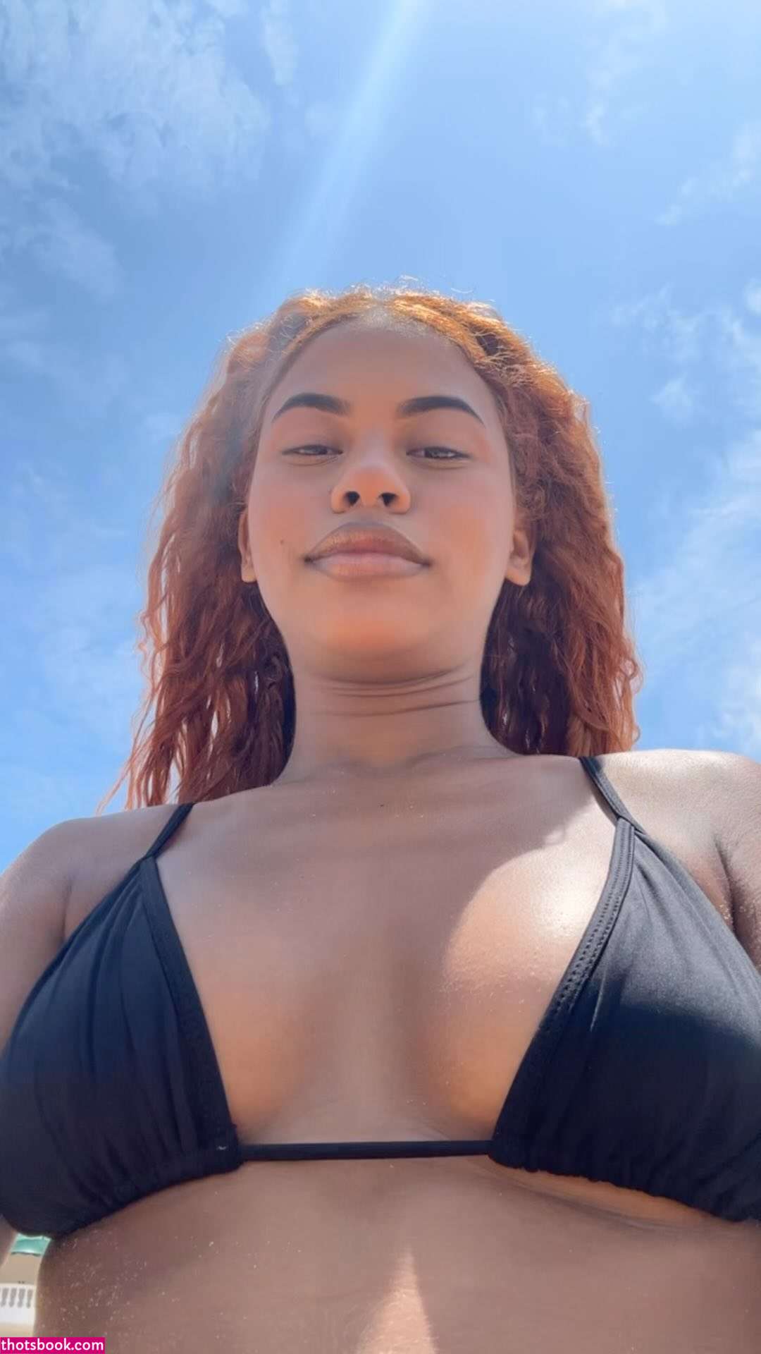 Manayra Santos Photo #19