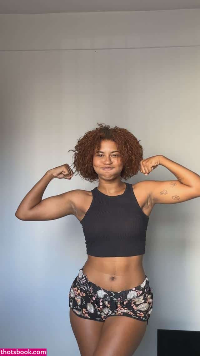 Manayra Santos Photo #22