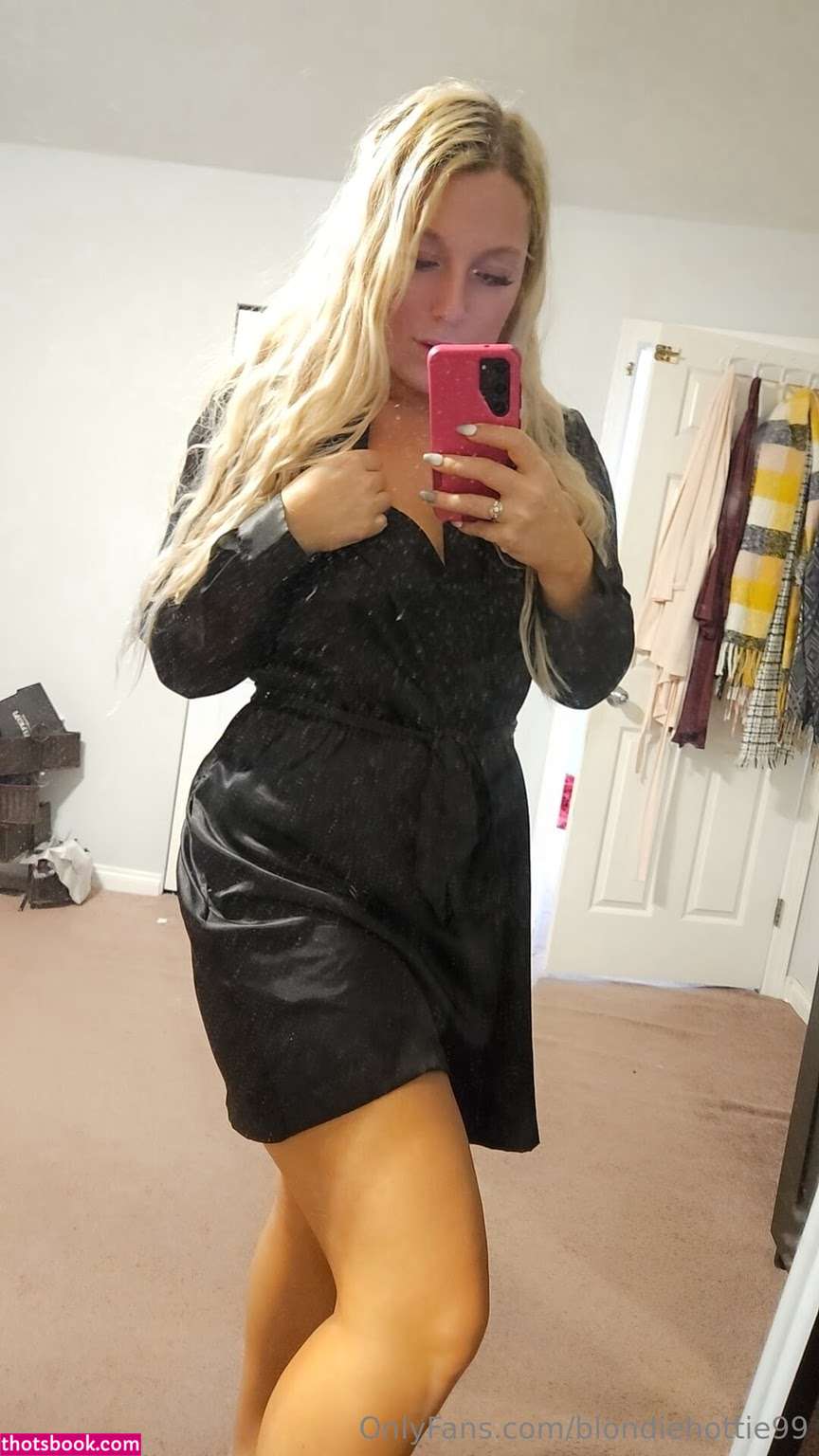 blondiehottie99 Photo #3