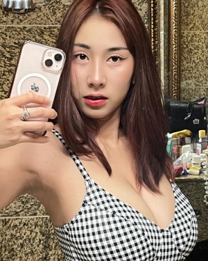 cristaluxx Photo #15