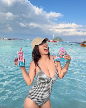 cristaluxx Photo #24