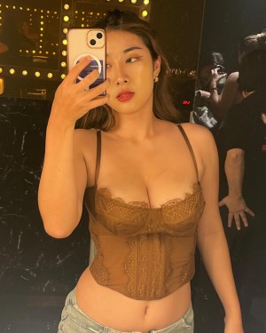 cristaluxx Photo #32