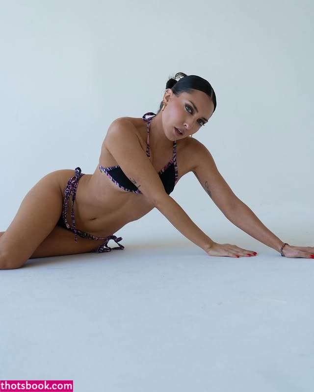 Savannah Mares Photo #15