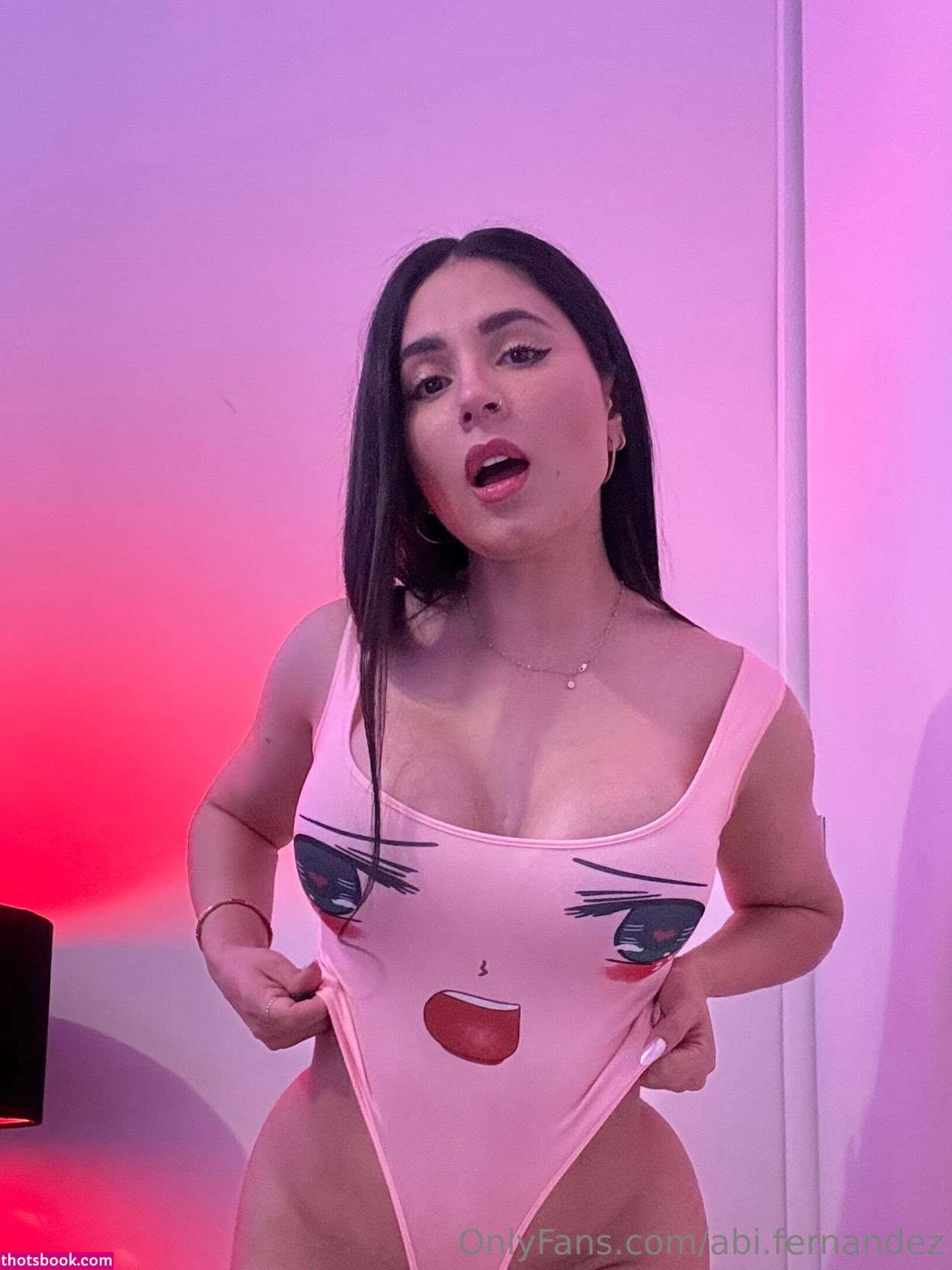 Abi Fernandez Photo #15