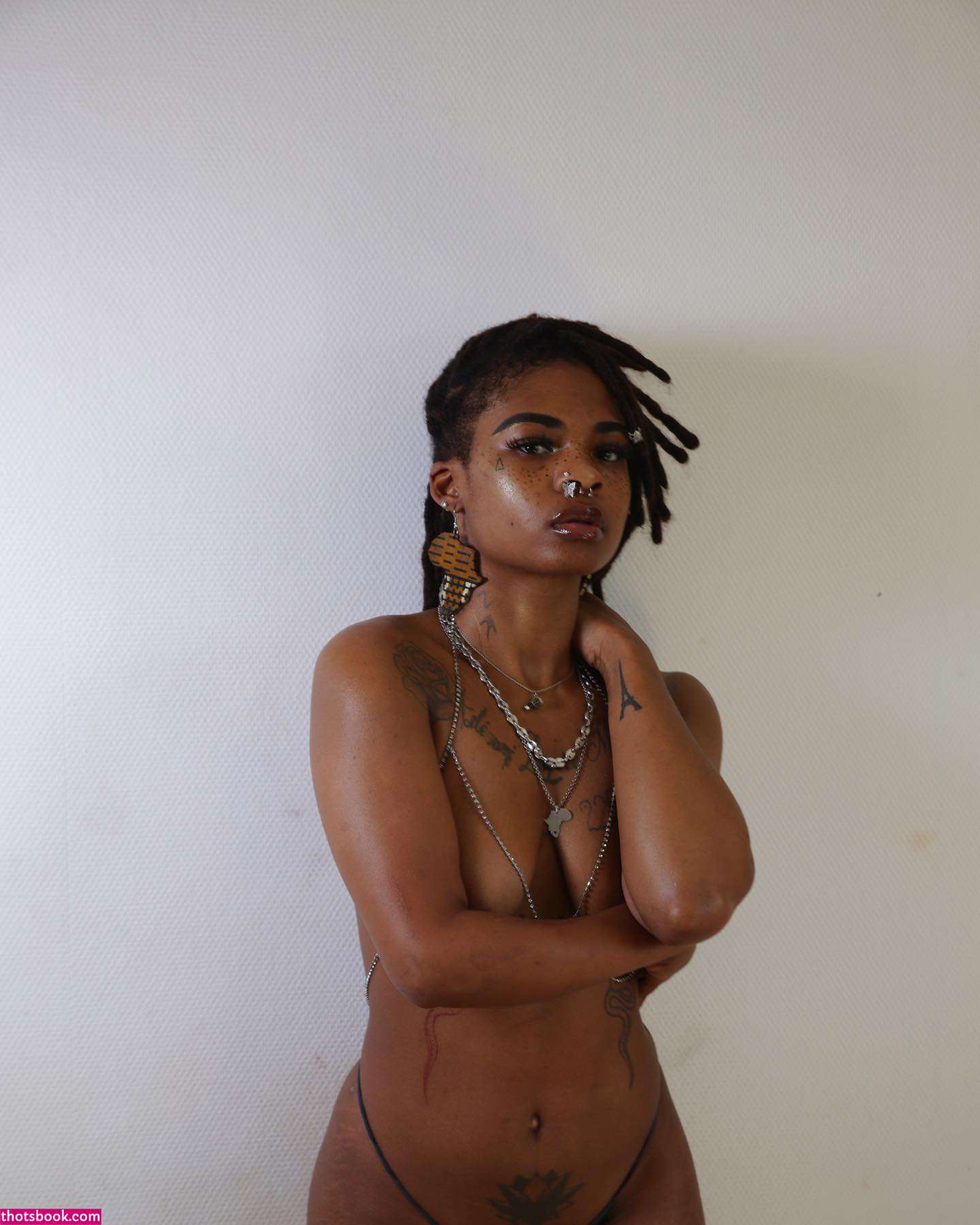 Afryckaneyla Photo #33