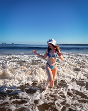 Alaurabidingcitizen Photo #16