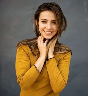 Anjelica Bette Fellini Photo #1