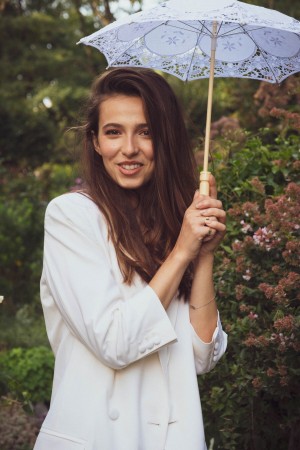 Anjelica Bette Fellini Photo #6