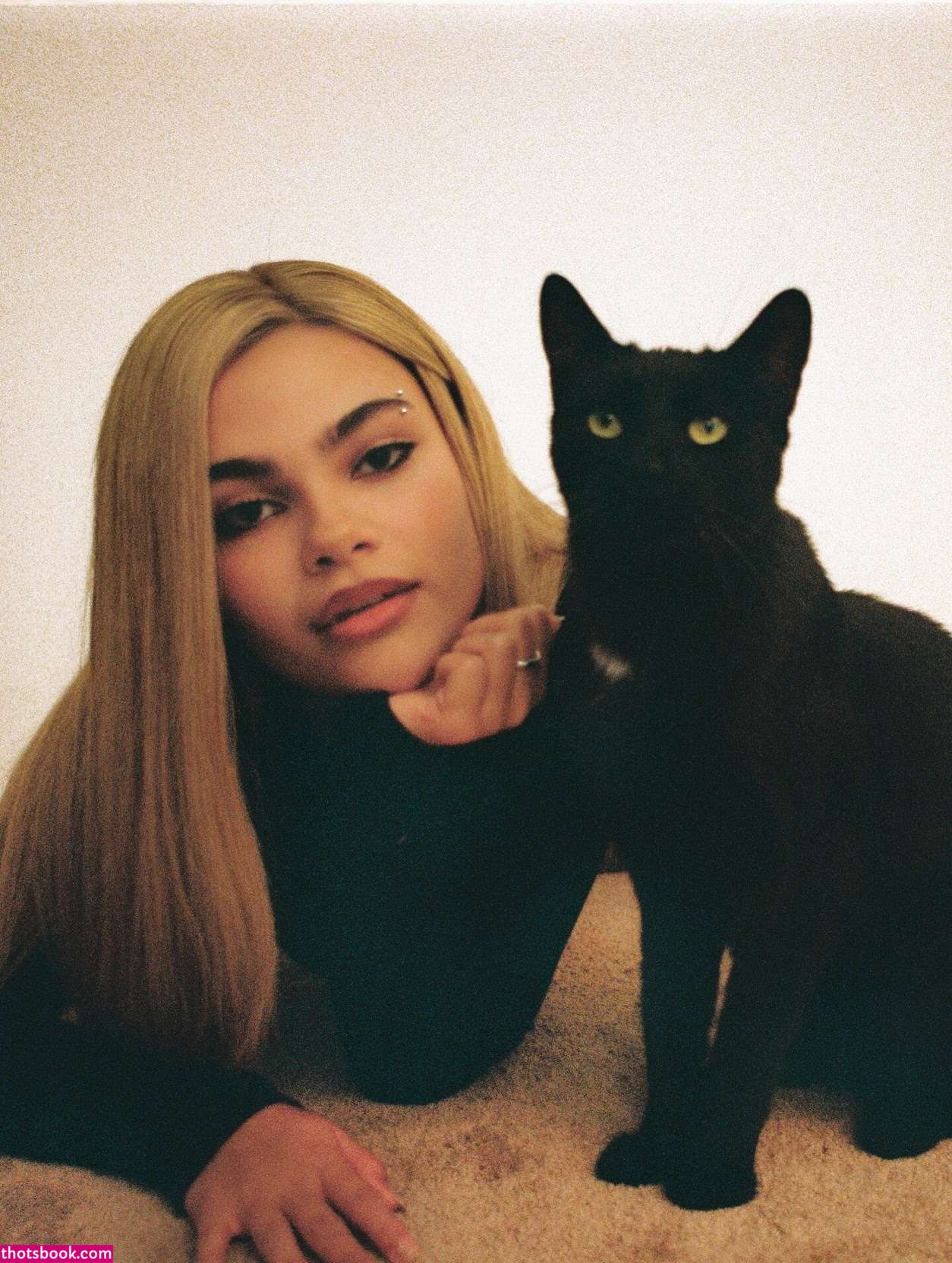 Ariana Greenblatt Photo #16