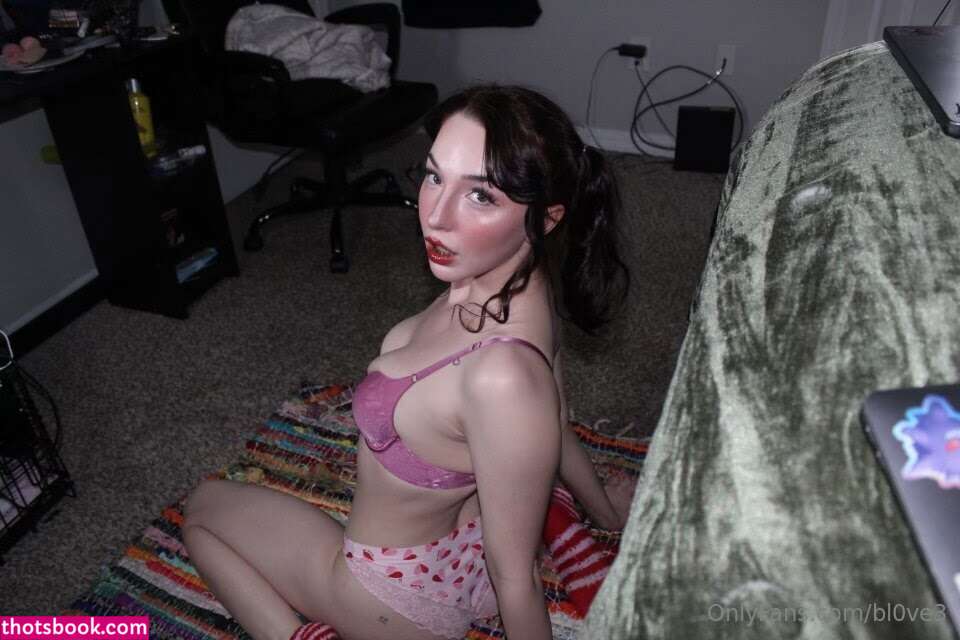bl0ve3 Photo #11
