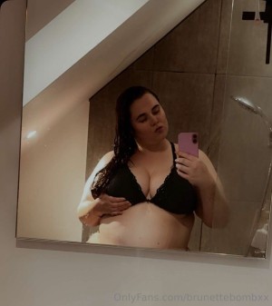 brunettebombxx Photo #21