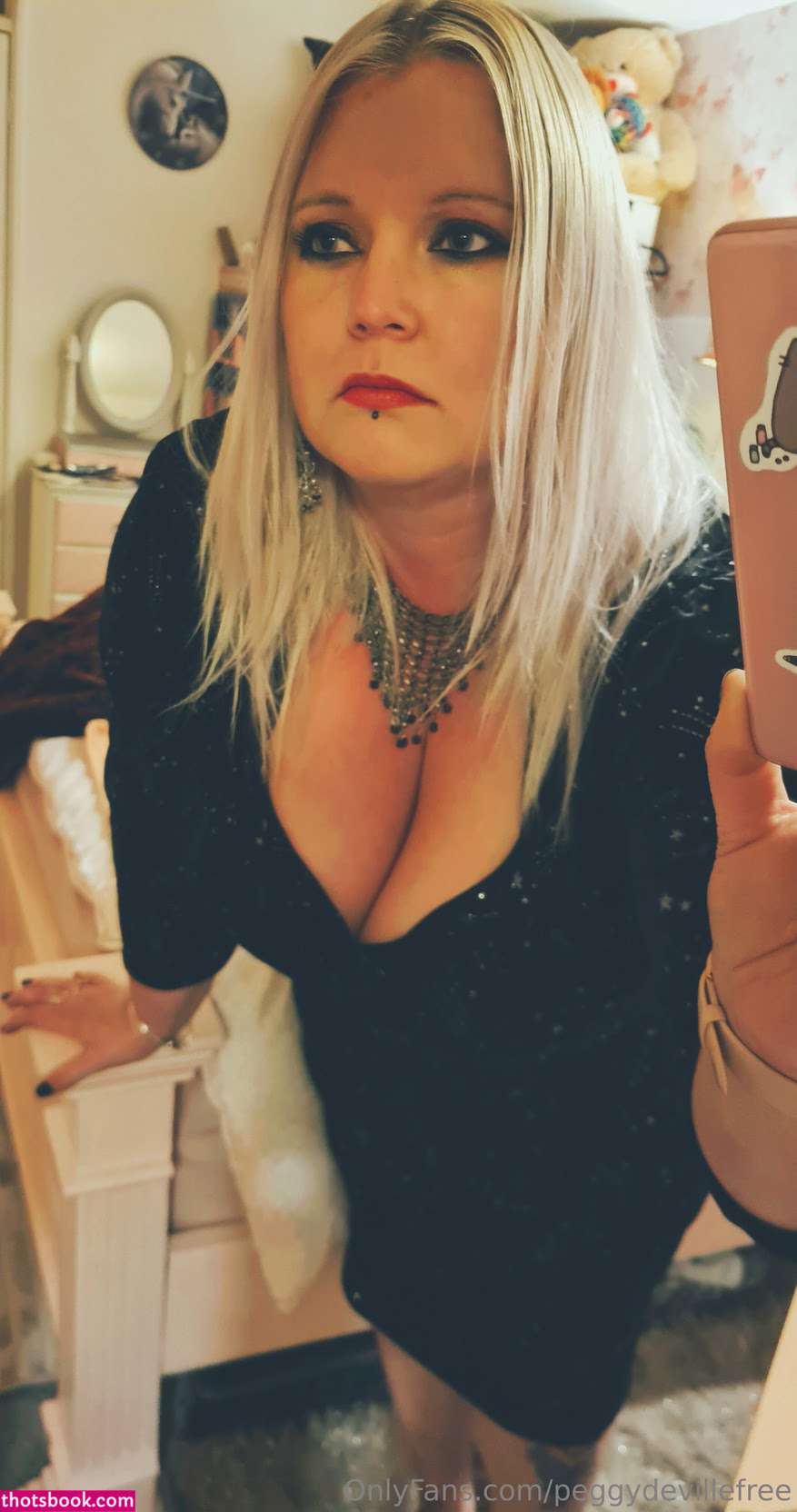 misspeggydeville Photo #11