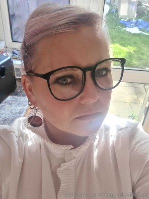 misspeggydeville Photo #17