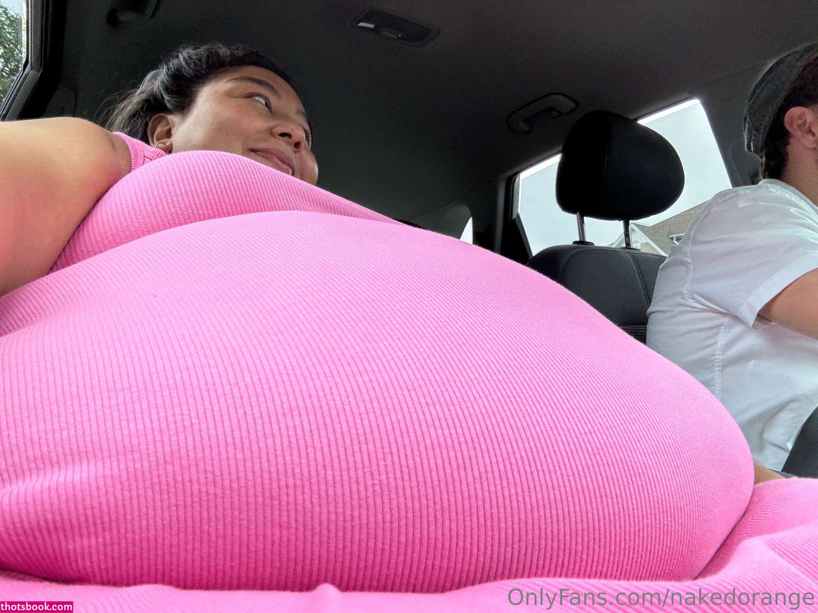 nakedorange Photo #20