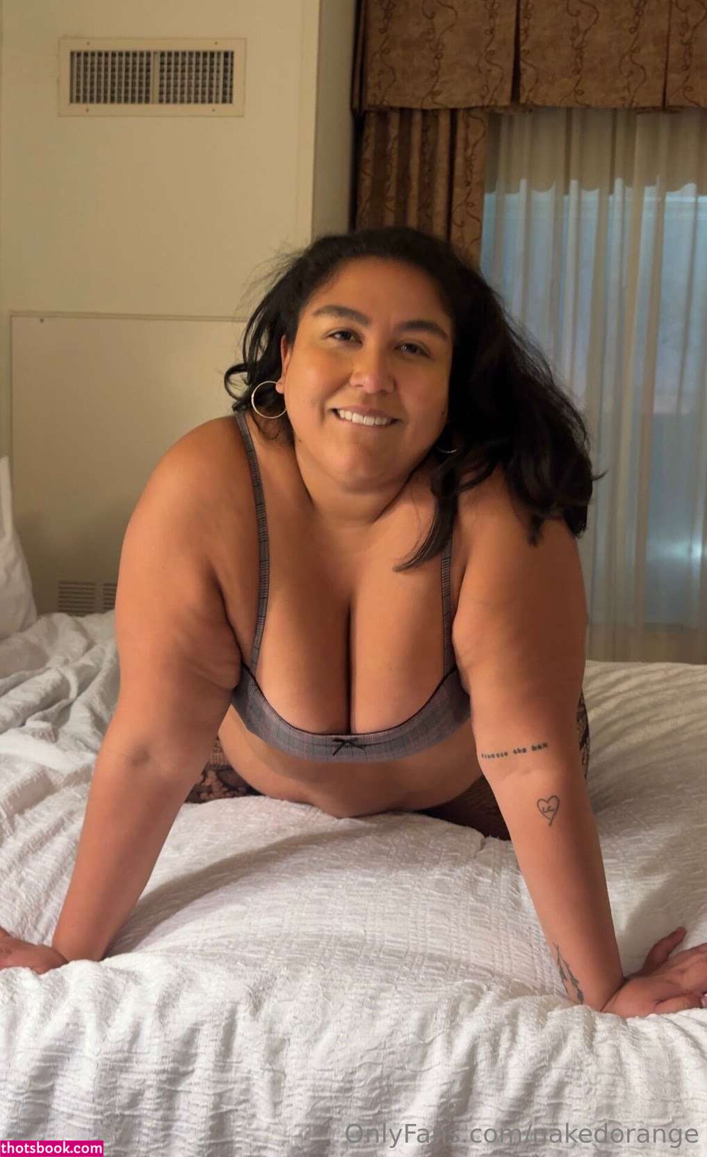 nakedorange Photo #31