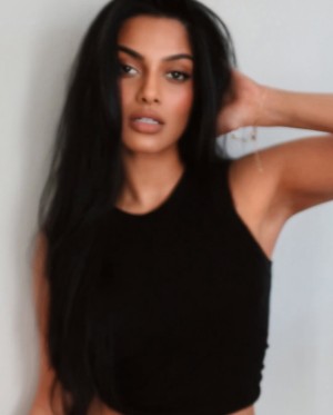 Chandrika Ravi Photo #21