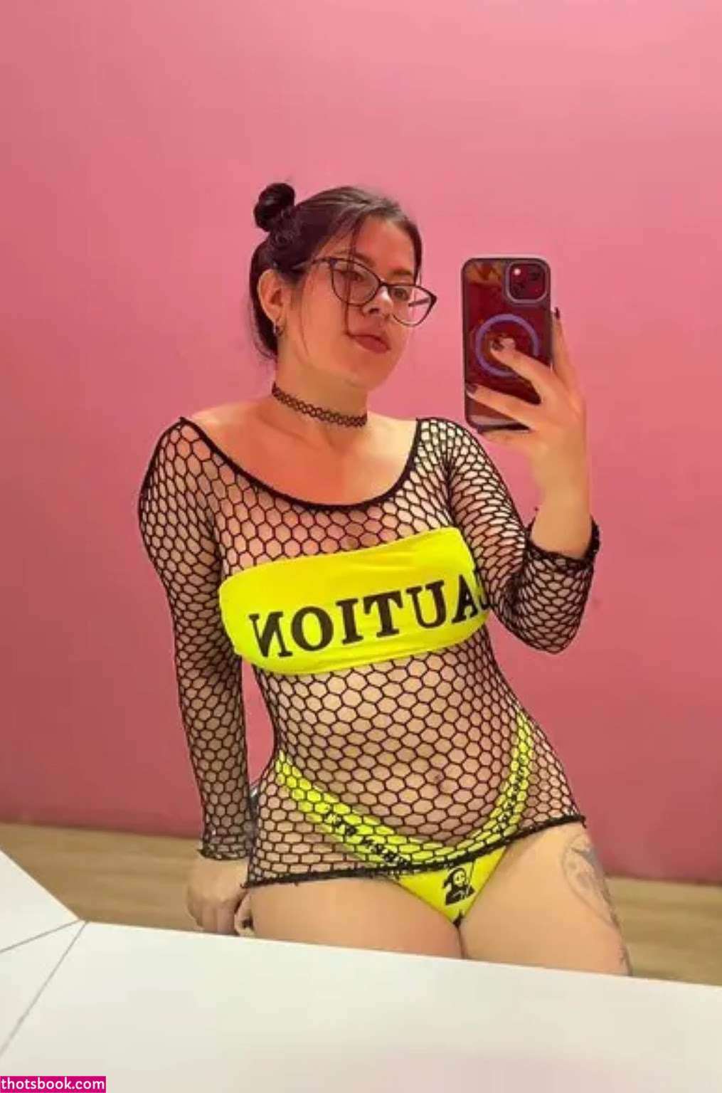 Helenaphrodite Photo #4