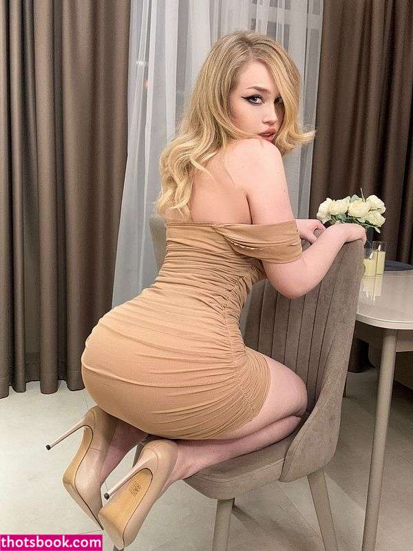 iamasteria Photo #10