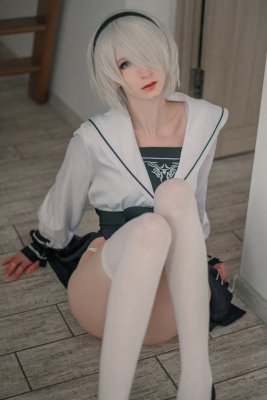 Holly White Photo #189