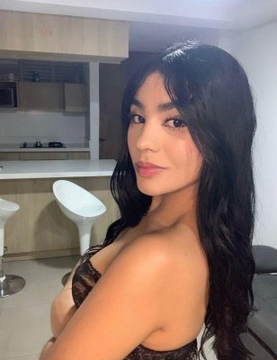 Ariia_Blaze Photo #19
