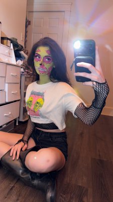 Soggyalien22 Photo #219