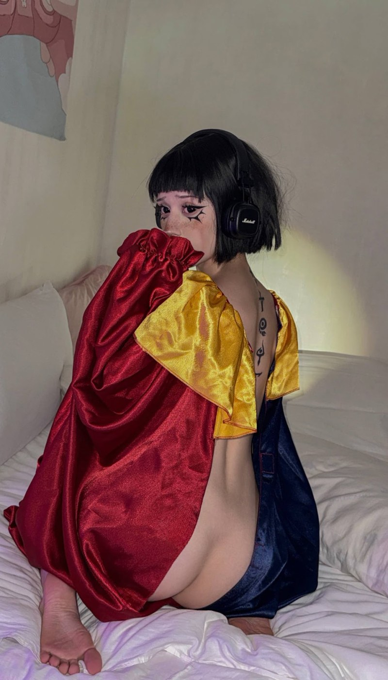 Zira Merz Photo #93