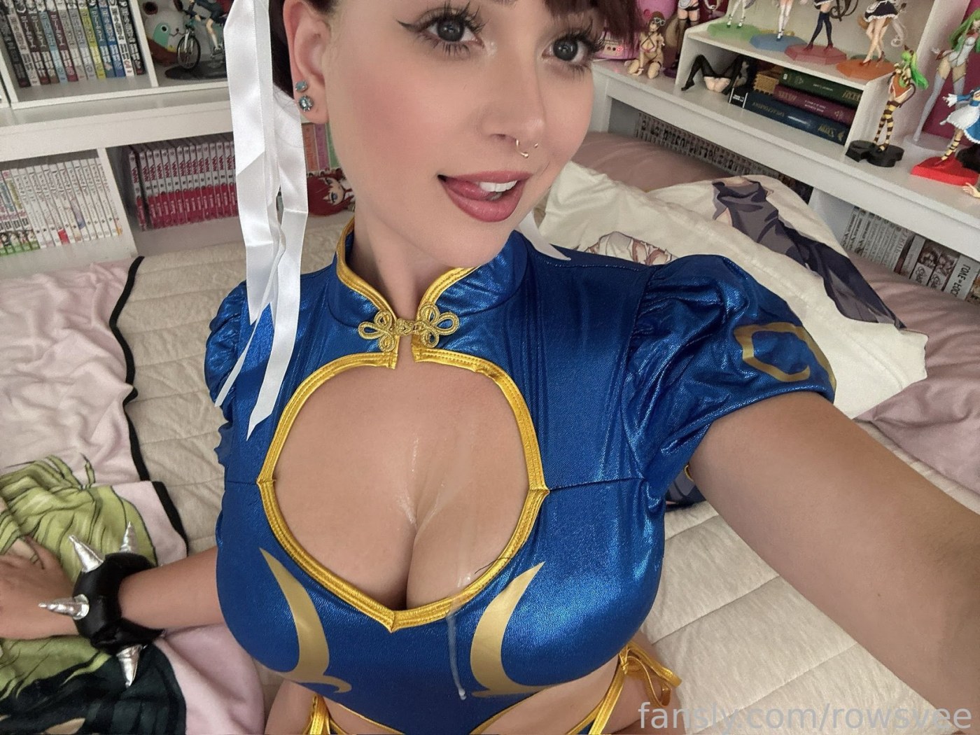 Rowsvee Photo #396
