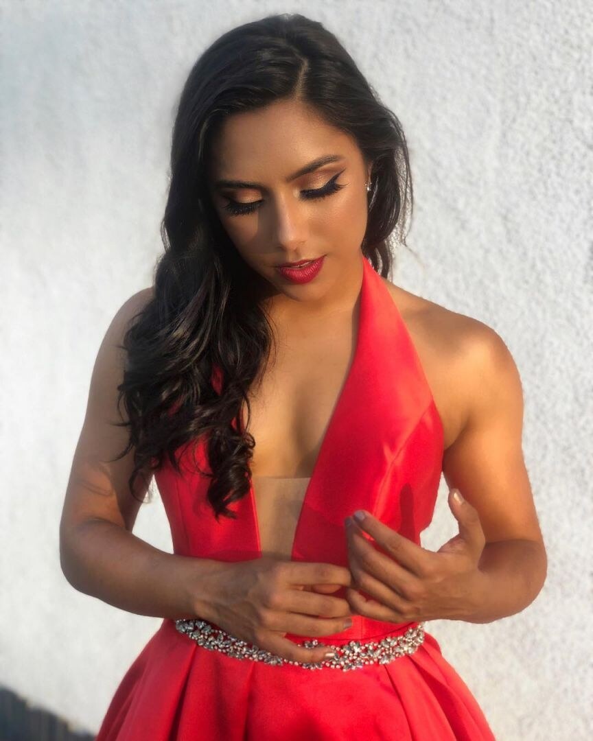 Michelle Khare Photo #16