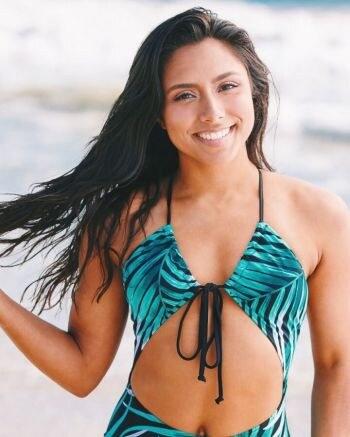 Michelle Khare Photo #9