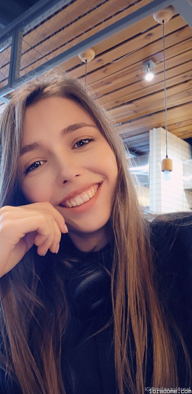 Mila Azul Photo #685