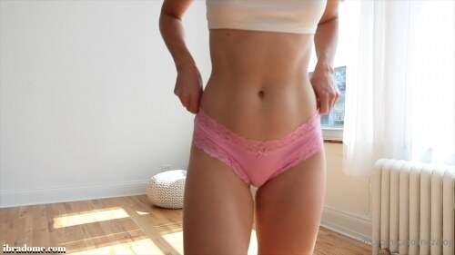 Caroline Zalog Video #670