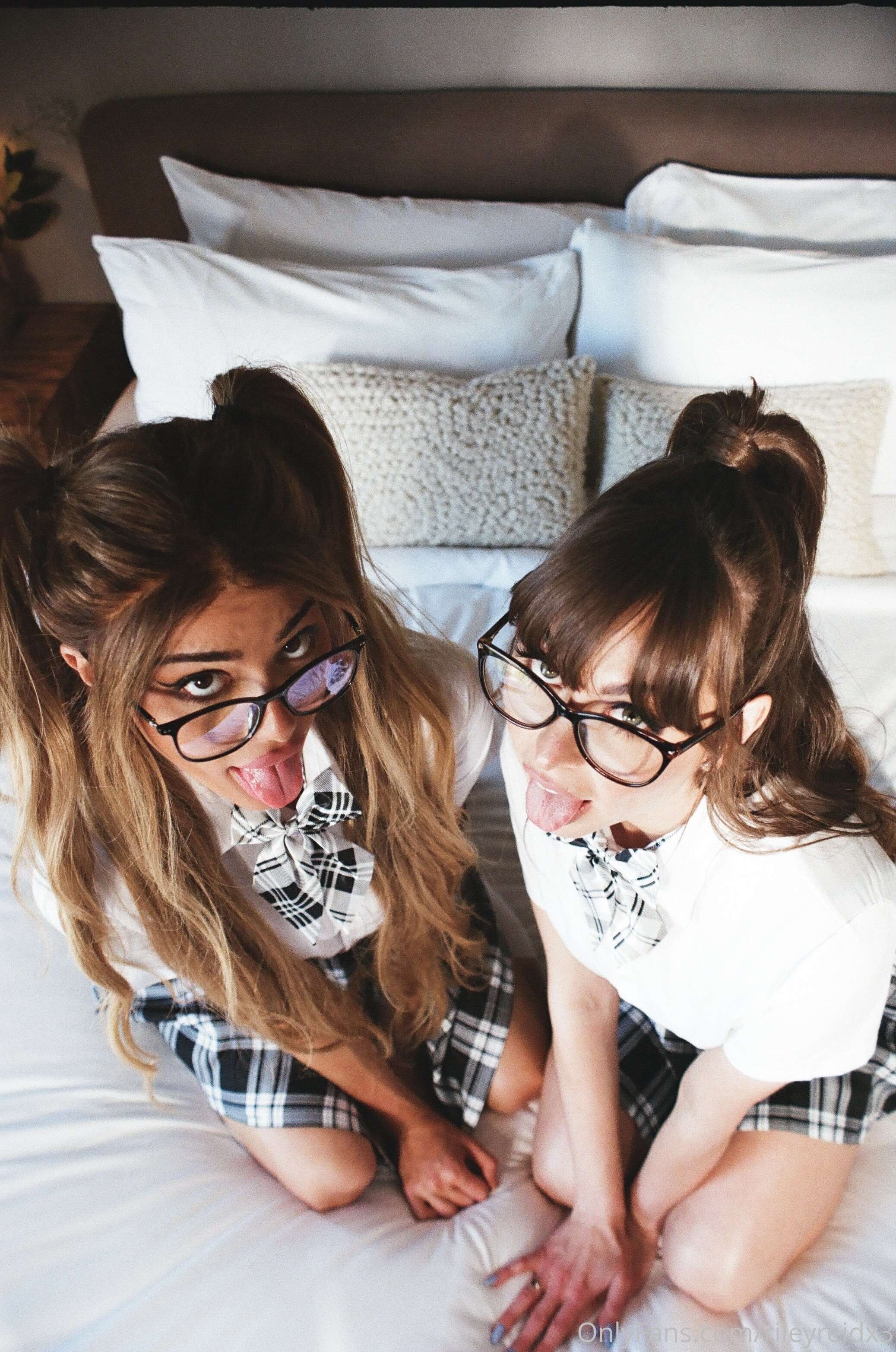 Kristen Hancher Photo #226