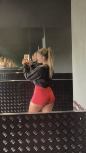 Tamzin Taber Photo #8