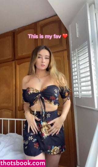 Tamzin Taber Photo #12