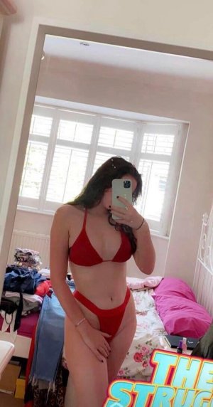 Tamzin Taber Photo #16