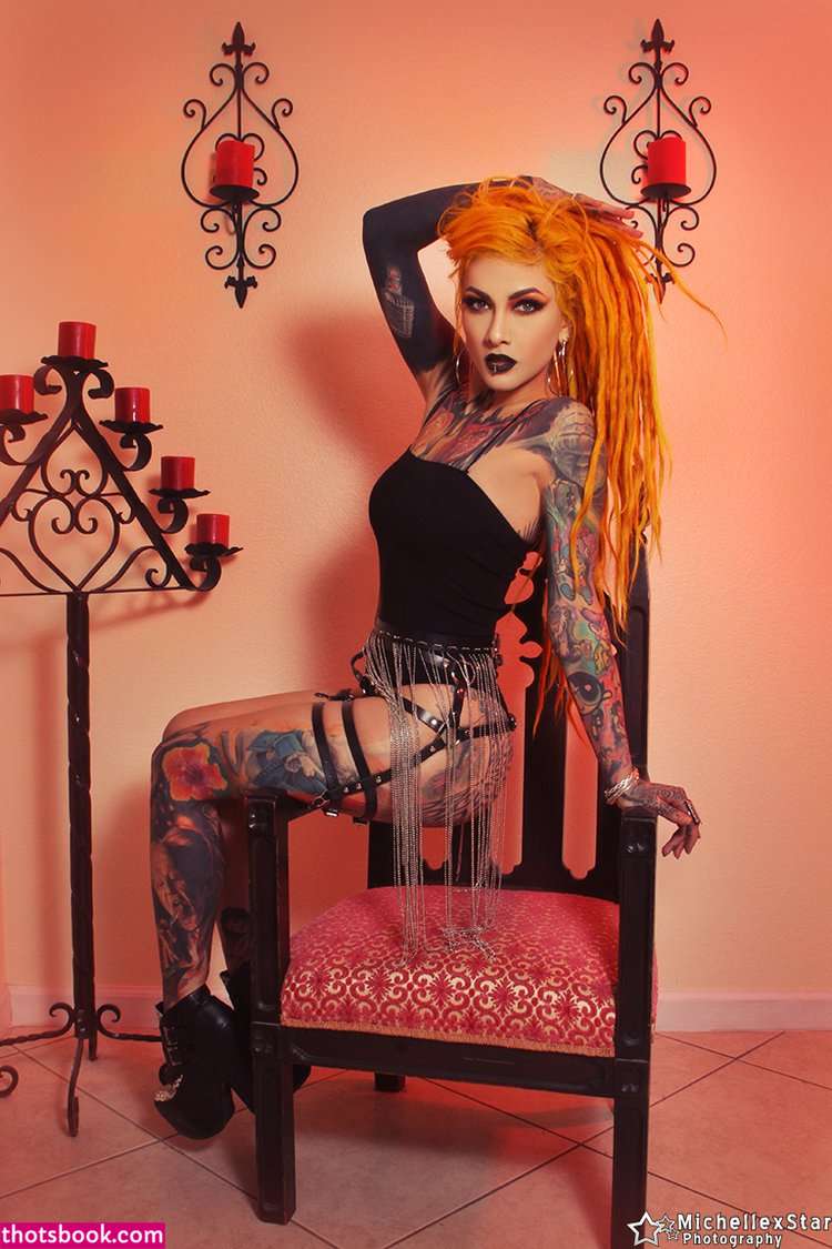 Lena Scissorhands Photo #7