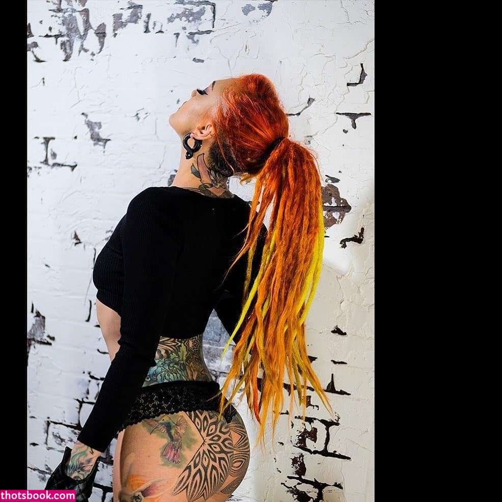 Lena Scissorhands Photo #12