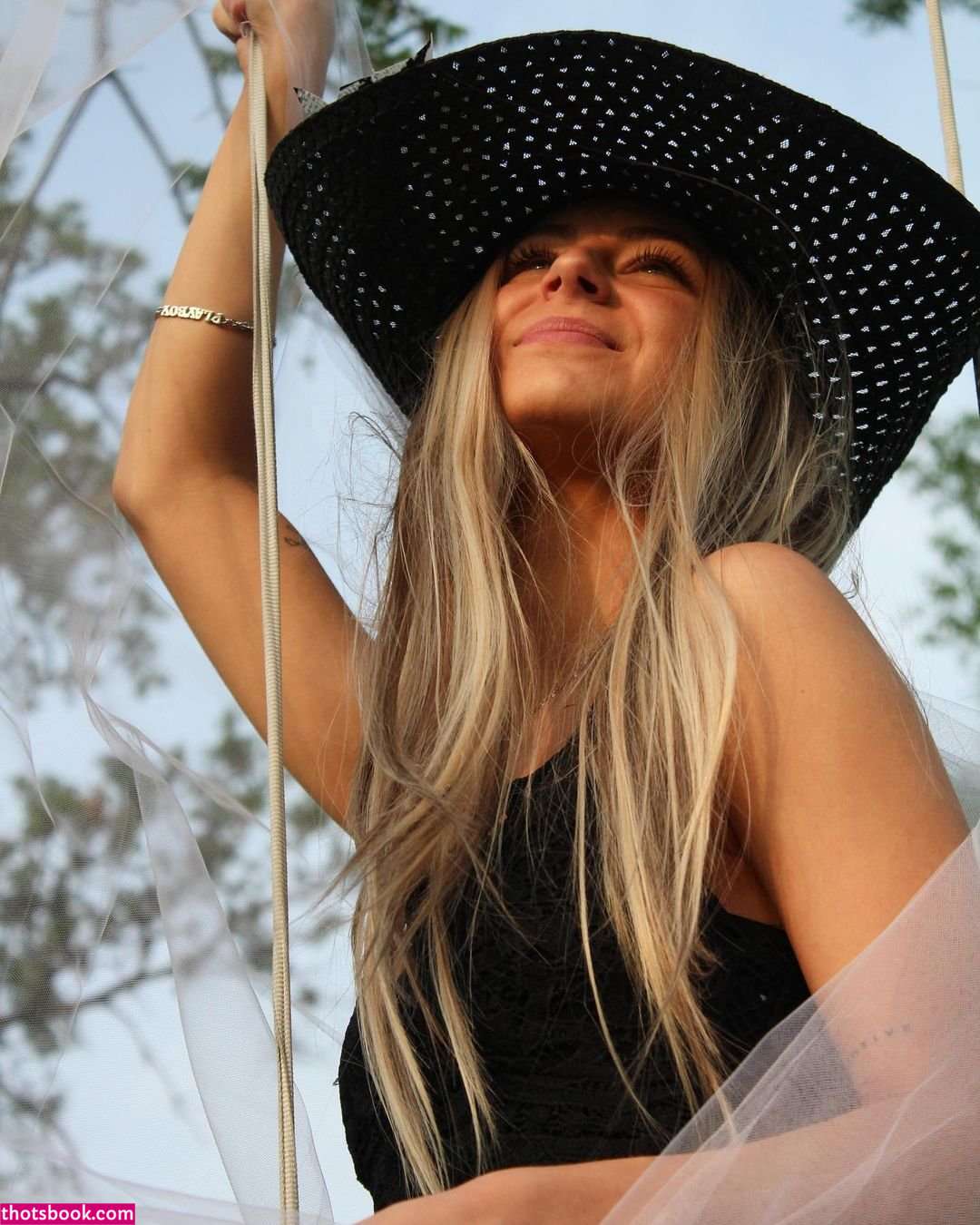 Cameron Rae Photo #9