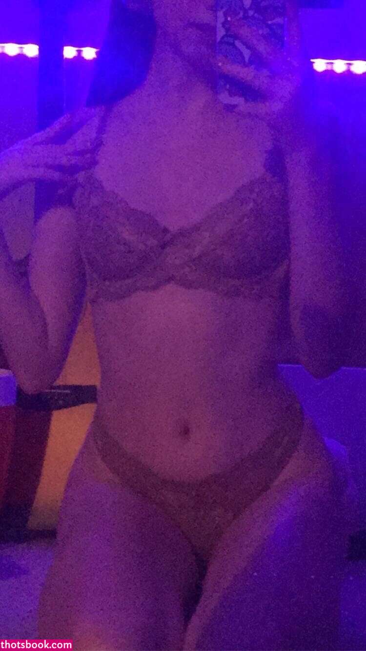 Katiebuggyboo Photo #17