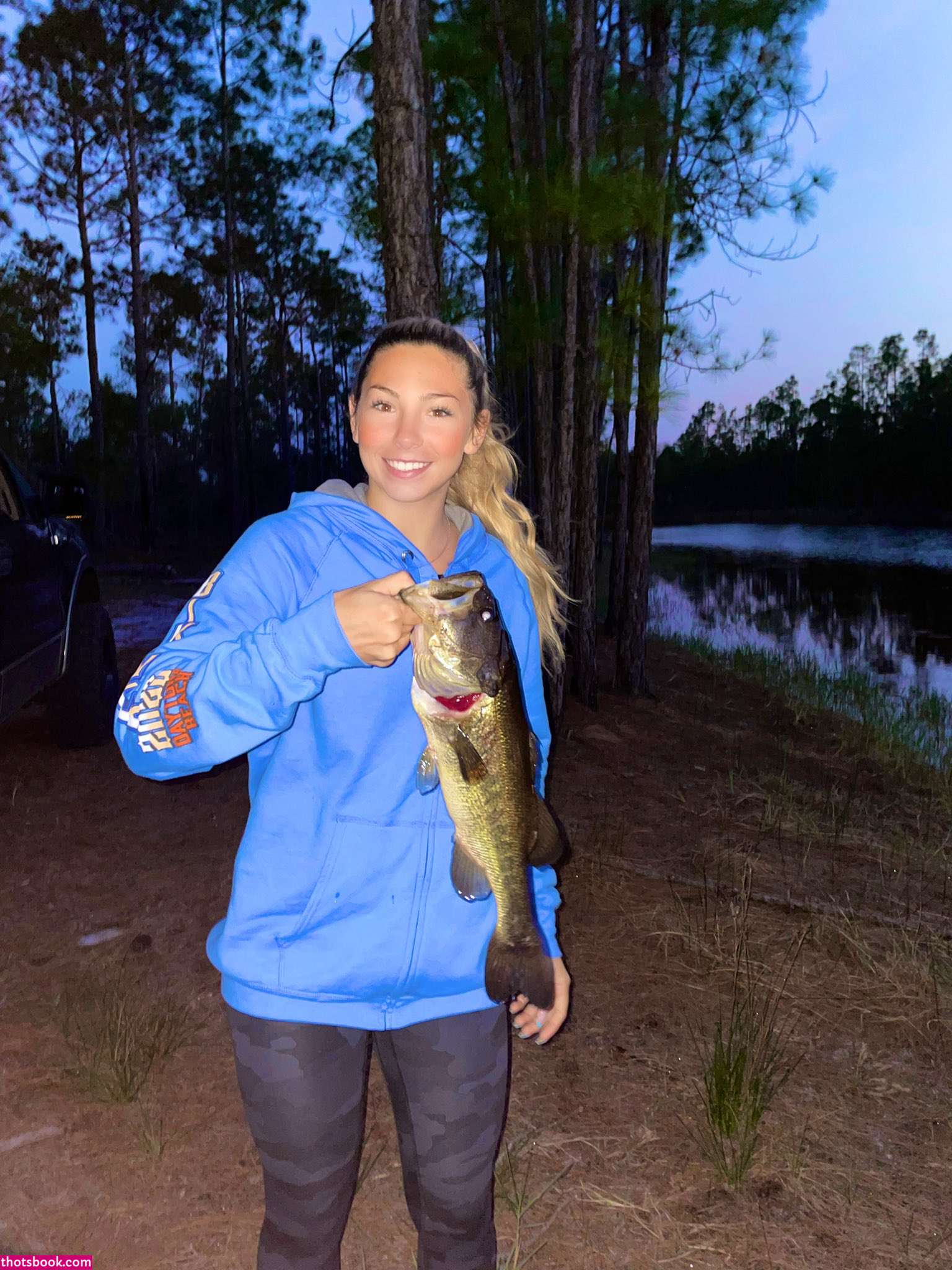 Truckgirlashley Photo #123