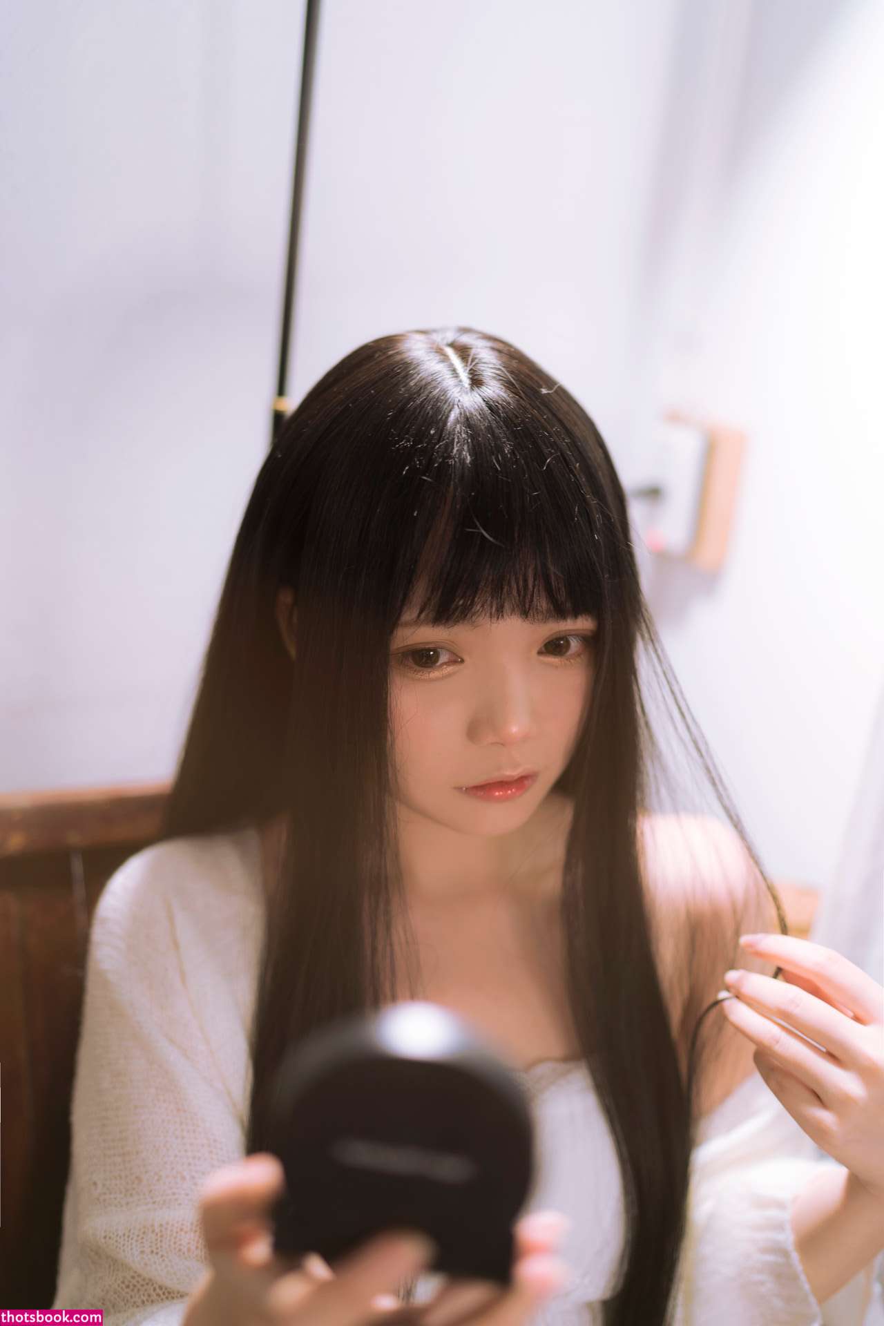 Miu Cosplayer Photo #61