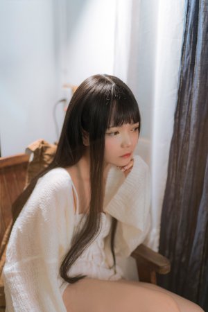 Miu Cosplayer Photo #74