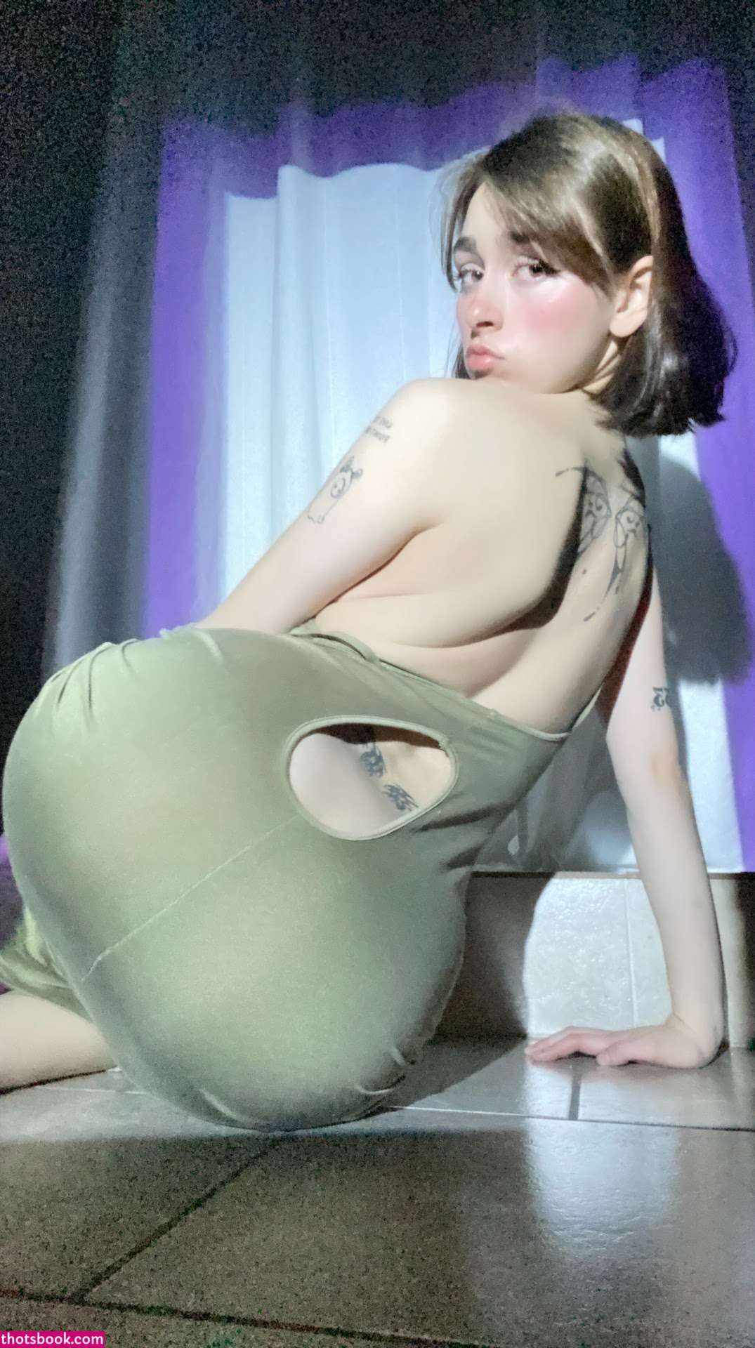 Awholelottazozo Photo #98