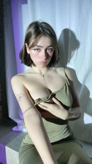 Awholelottazozo Photo #94