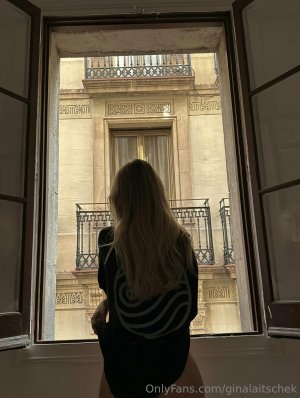 Gina Laitschek Photo #58