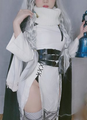 Miu Cosplayer Photo #215